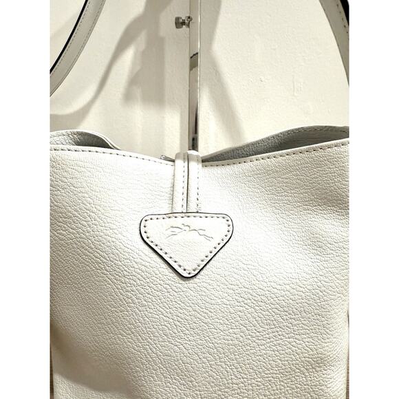 Longchamp Le Roseau Clasp-Detail White Leather Small Bucket Bag - Picture 7 of 13